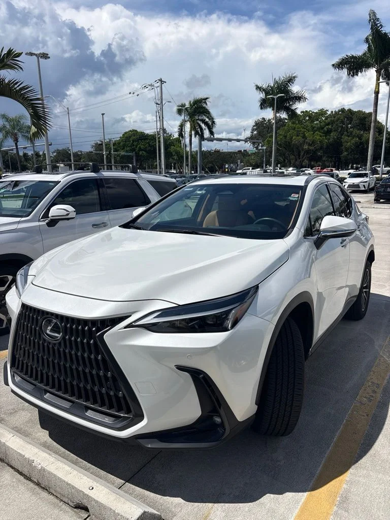 Certified Used 2025 EMINENT WHITE PEARL Lexus 250 Premium image 5