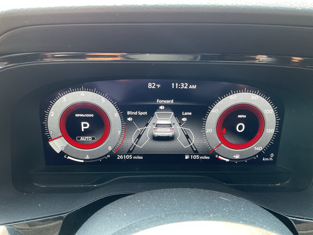 Used 2022 Pearl White Tricoat/Super Black Nissan Platinum image 19