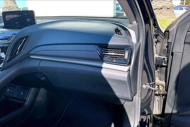 Used 2020  Acura Base image 15