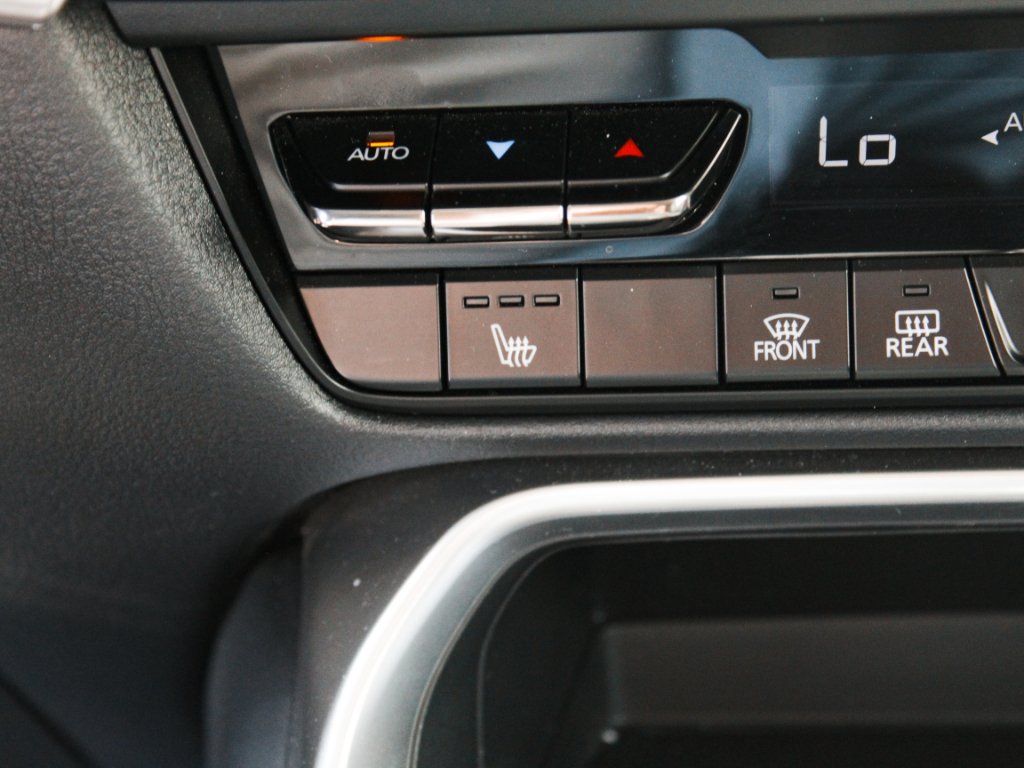 Used 2025 Silver Mazda Premium Sport image 21