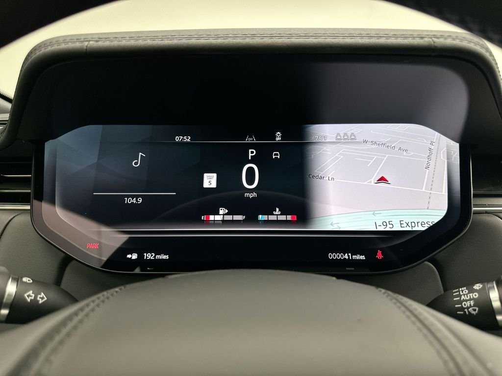 New 2026 Fuji White Land Rover SE image 15