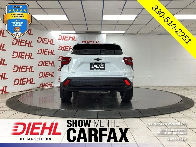 Used 2024 White Chevrolet 2RS image 8