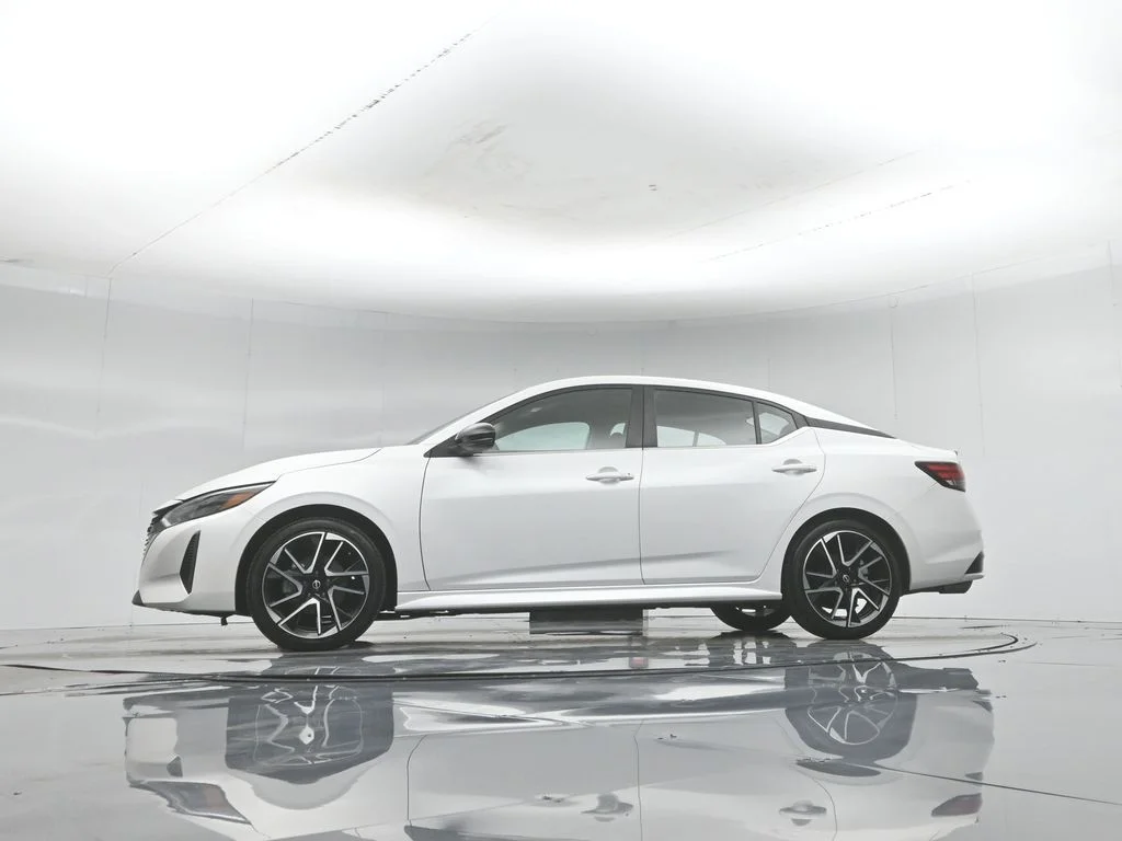 Used 2024 White Nissan SR image 52