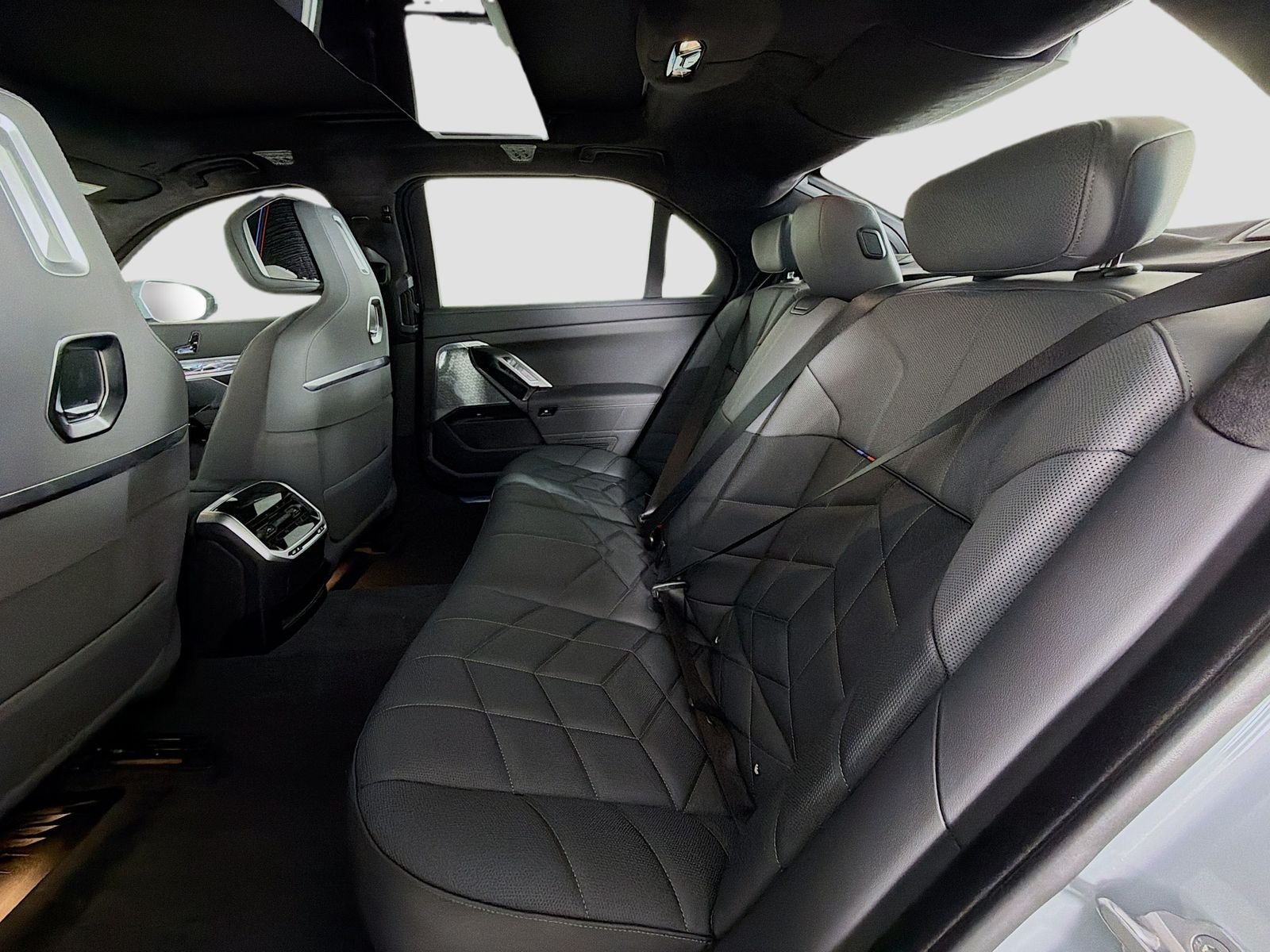 New 2026 Brooklyn Grey Metallic BMW 760i xDrive image 26