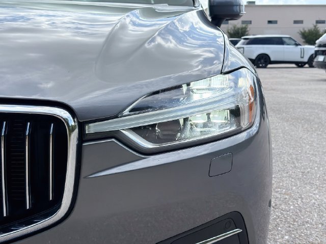 Used 2019 Gray Metallic Volvo Inscription image 9