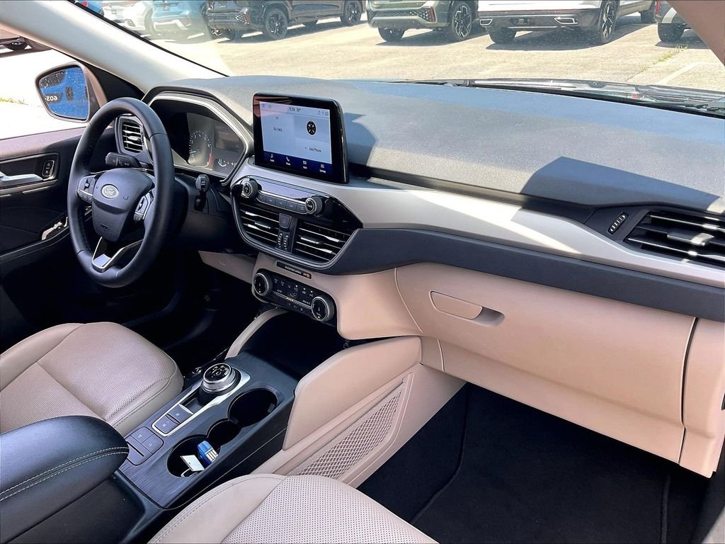 Used 2022 Black Ford SEL image 13