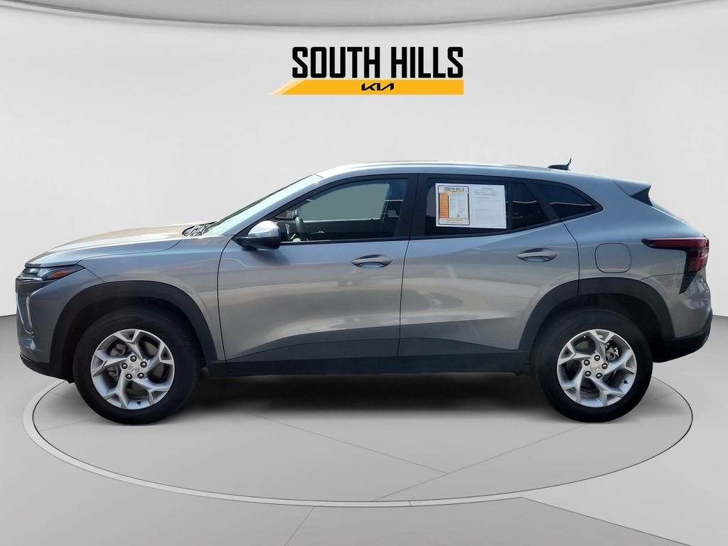 Used 2025 Gray Chevrolet LS image 2