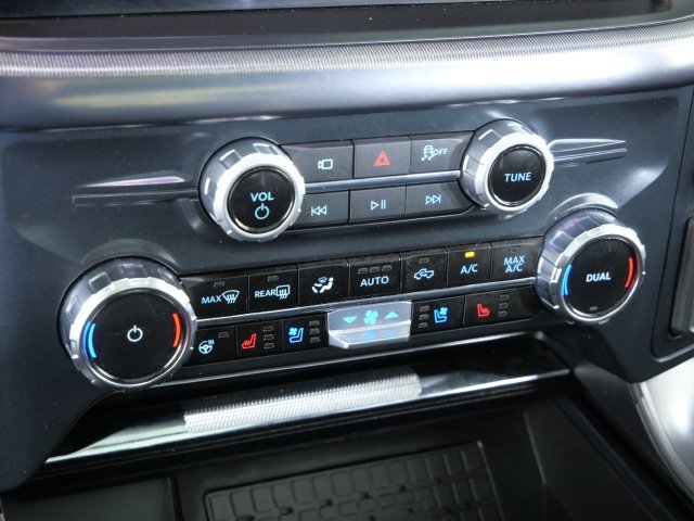 Certified Used 2025 Gray Ford Lariat image 25