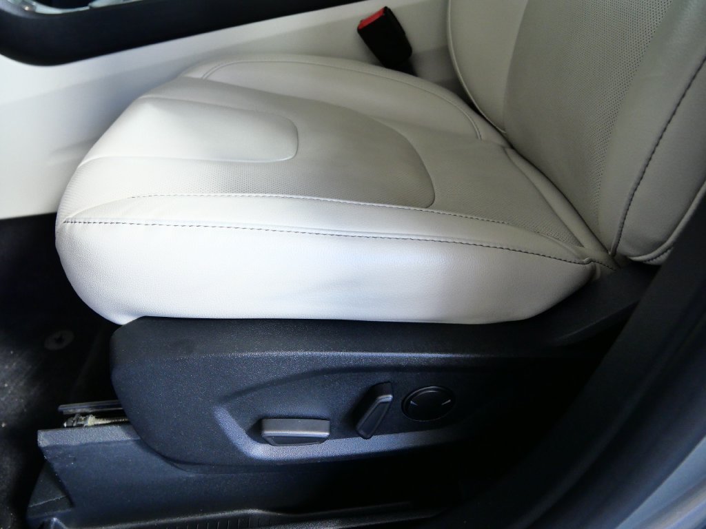 Used 2021 Silver Ford Titanium image 15