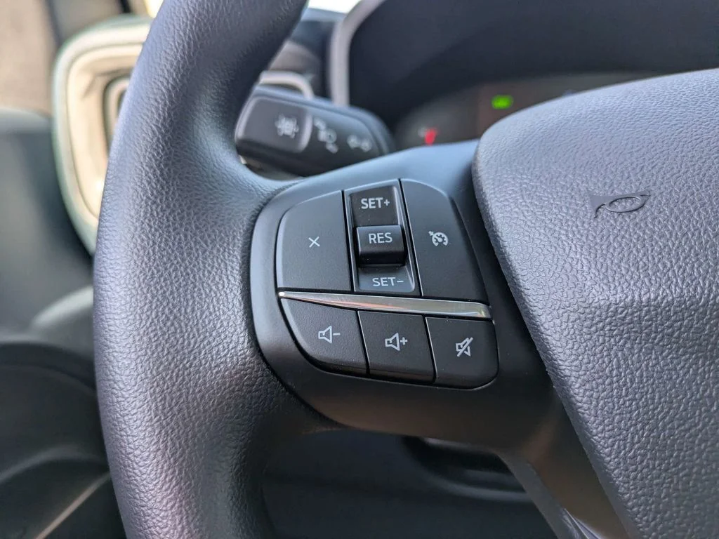 New 2026 Oxford White Ford XL image 25
