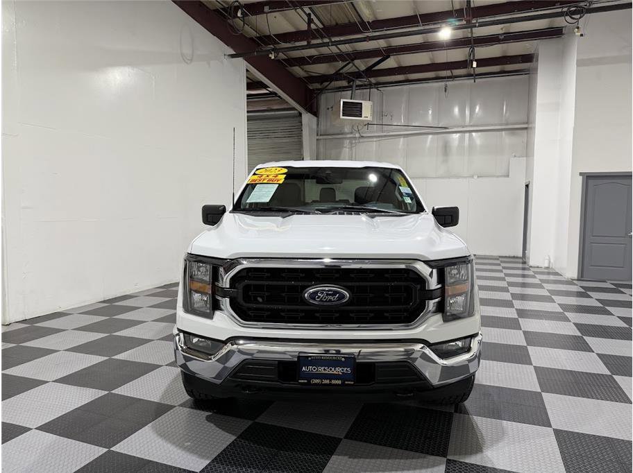 2023 Ford F-150 XLT photo 3