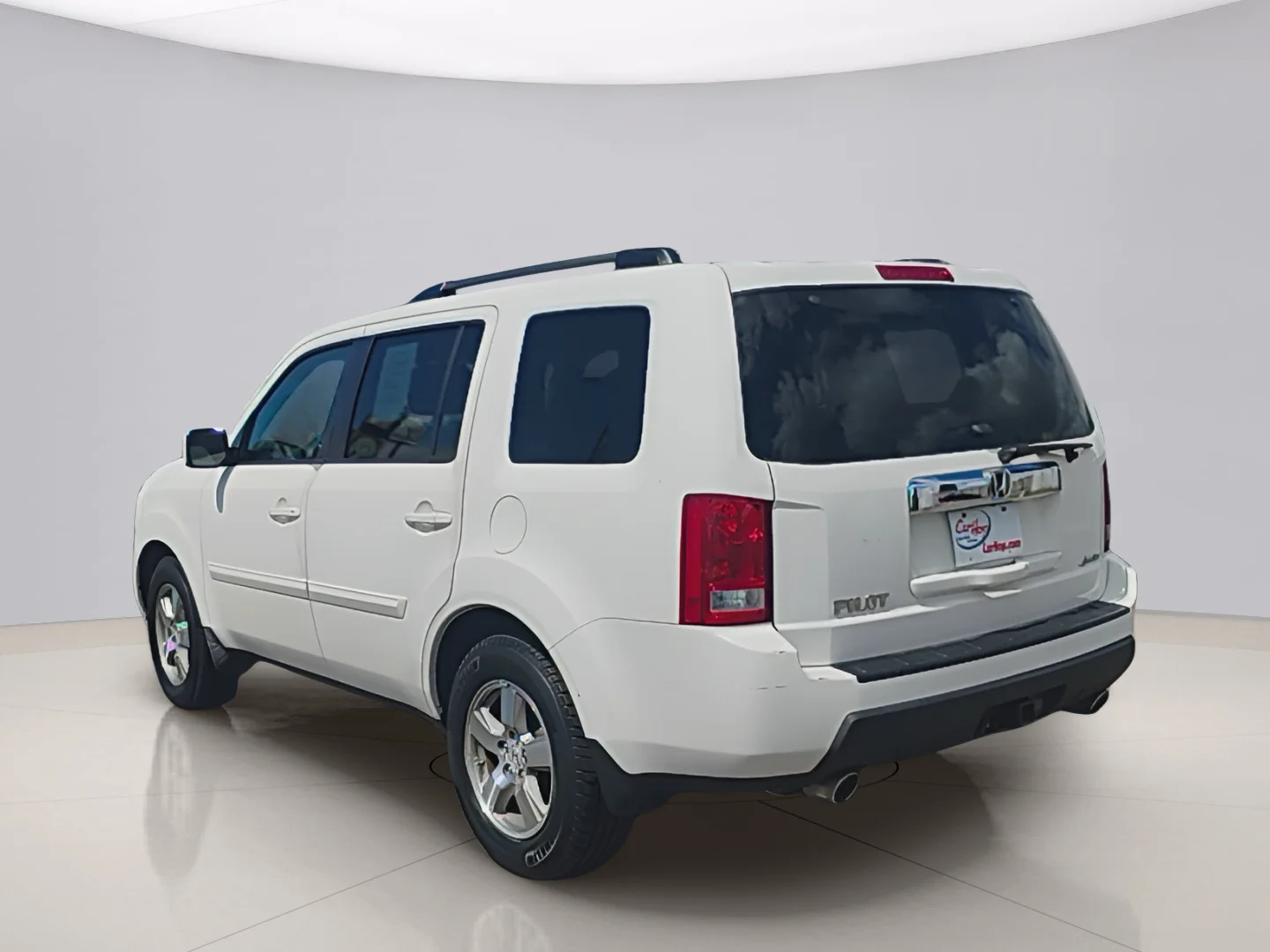 Used 2010 White Honda EX-L 4WD image 3