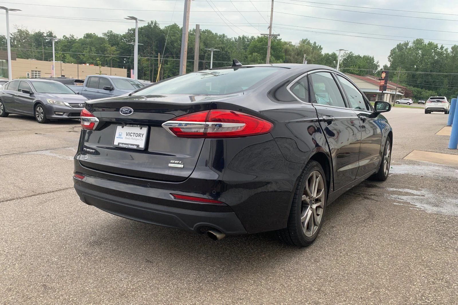 Used 2019 Black Ford SEL image 5