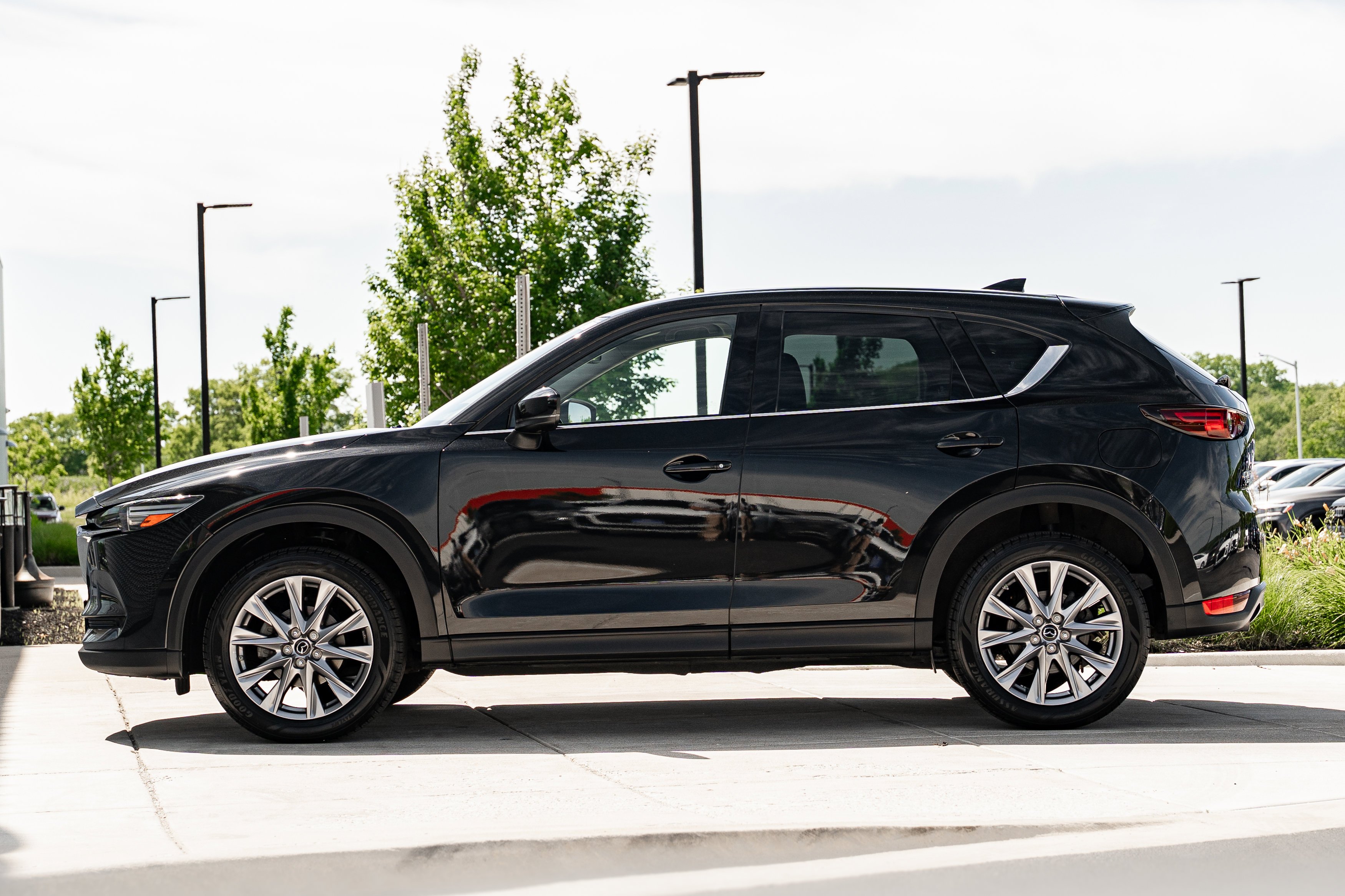 Used 2019 Jet Black Mica Mazda Grand Touring image 6