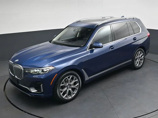 Used 2022 Blue BMW xDrive40i image 31