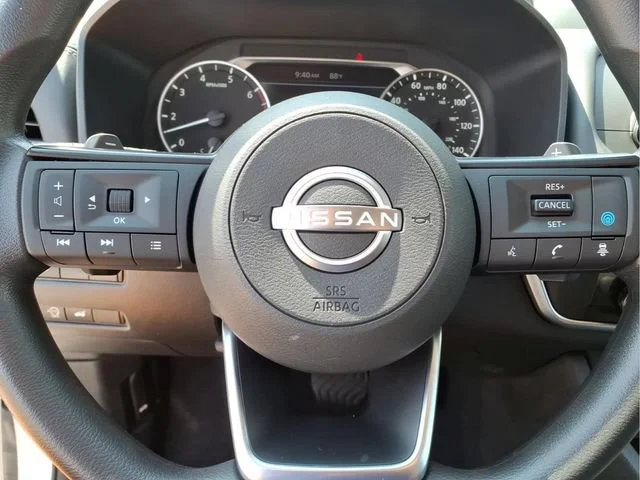 Used 2024  Nissan SV image 12