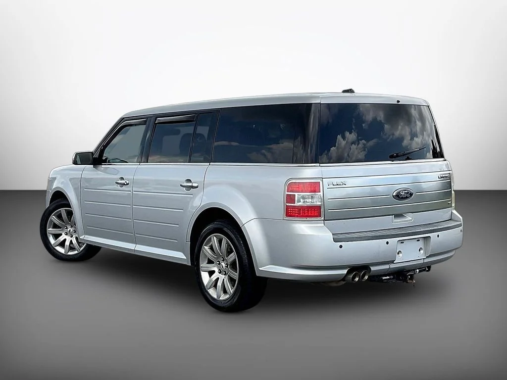 Used 2012 Silver Ford Limited image 4