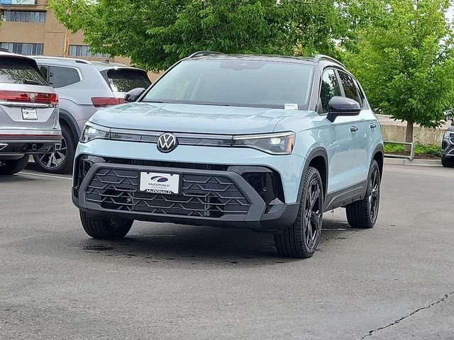 2026 Volkswagen Taos 1.5T SE Black 4Motion's photo