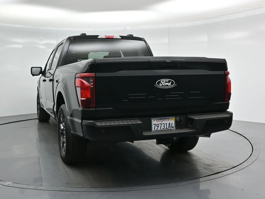 New 2024 Black Ford XLT image 25