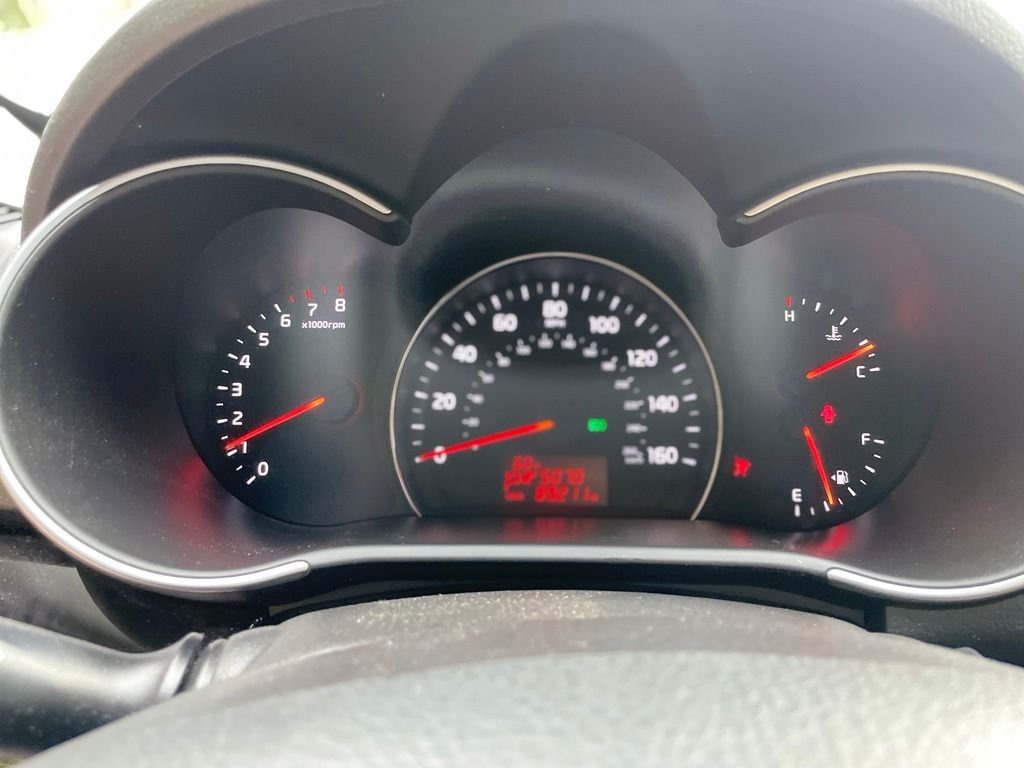 Used 2014 Wave Blue Kia LX image 14