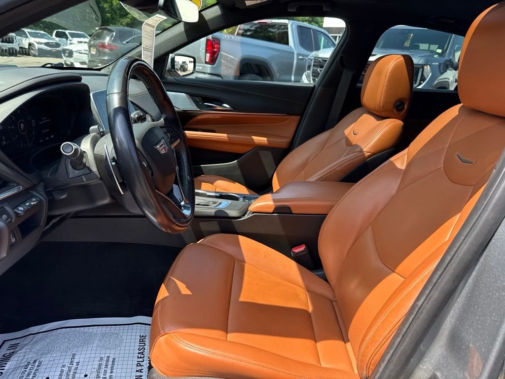 Used 2023 Silver Cadillac Premium Luxury image 9