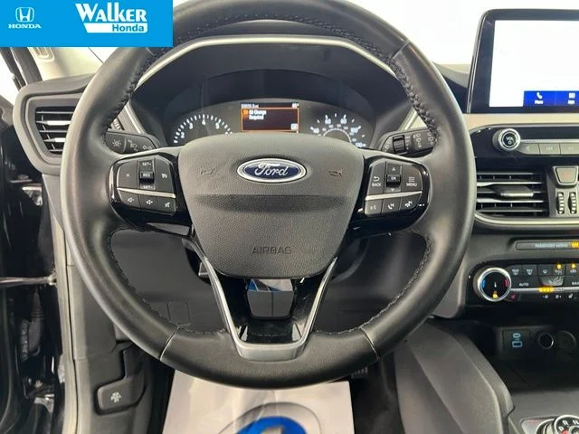 Used 2022 Black Ford SEL image 24