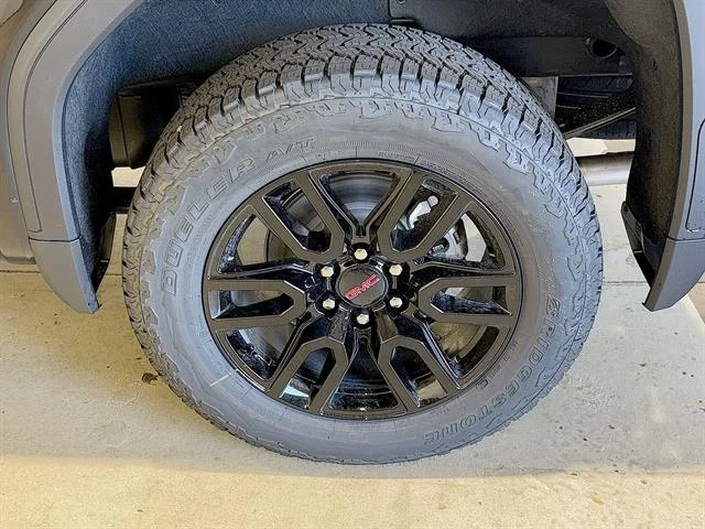 New 2026 Onyx Black GMC Elevation image 33