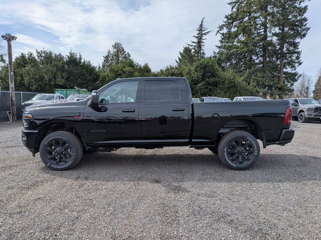 New 2026 Diamond Black Crystal Pearl-Coat Exterior Paint RAM Laramie image 4