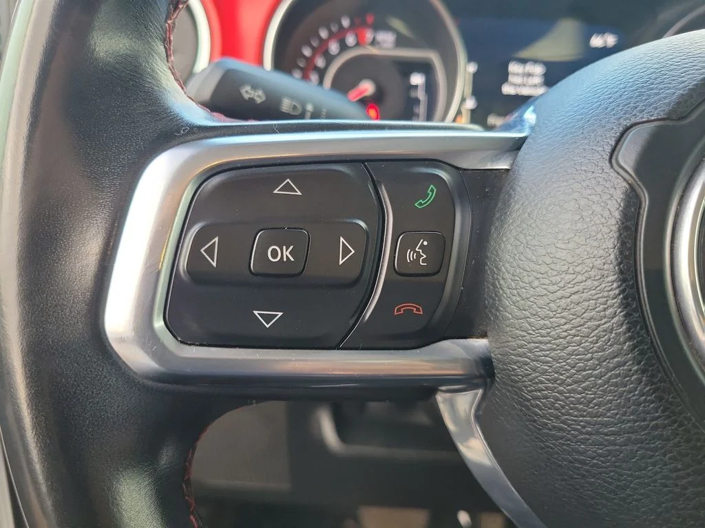 Certified Used 2020 White Jeep Unlimited Rubicon image 30