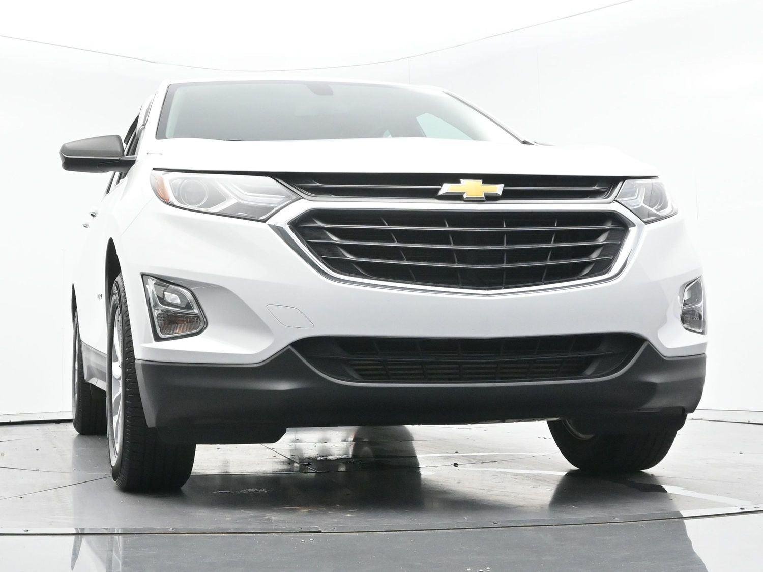 Used 2019 SUMMIT WHITE Chevrolet LS image 40
