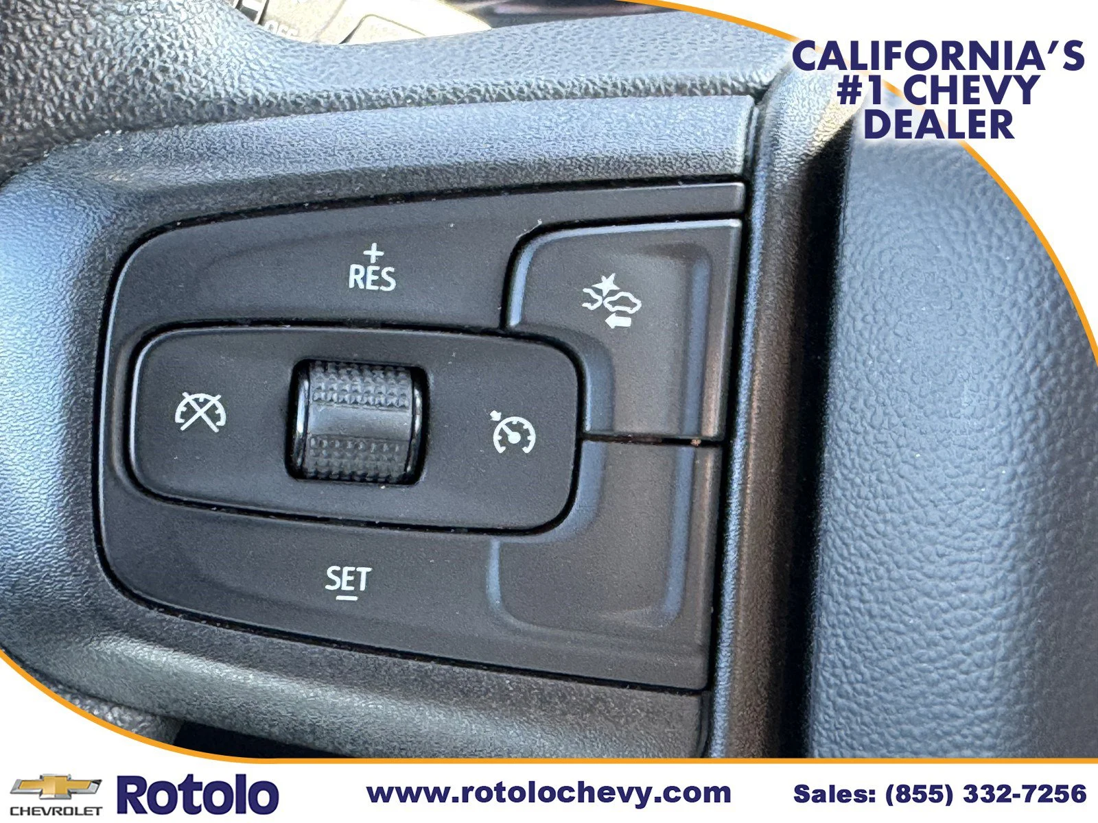 Used 2025 Summit White GMC Pro image 24