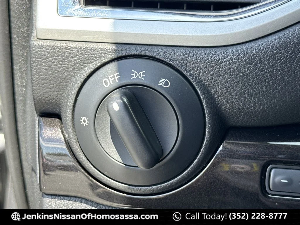 Used 2019 Gray Nissan SV image 40