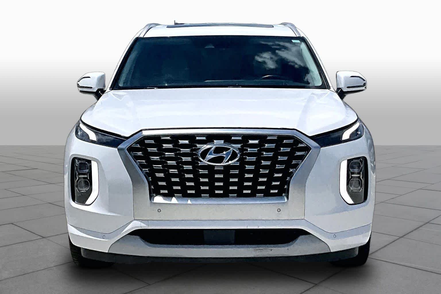 Used 2021 Hyper White Hyundai Limited image 4