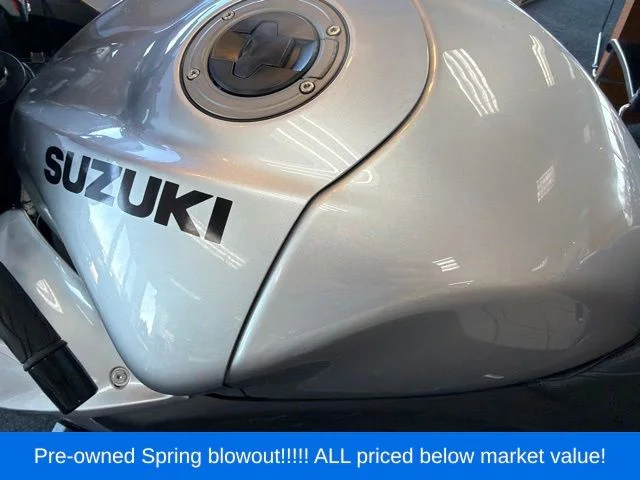 Used 2025 Silver Suzuki R image 27