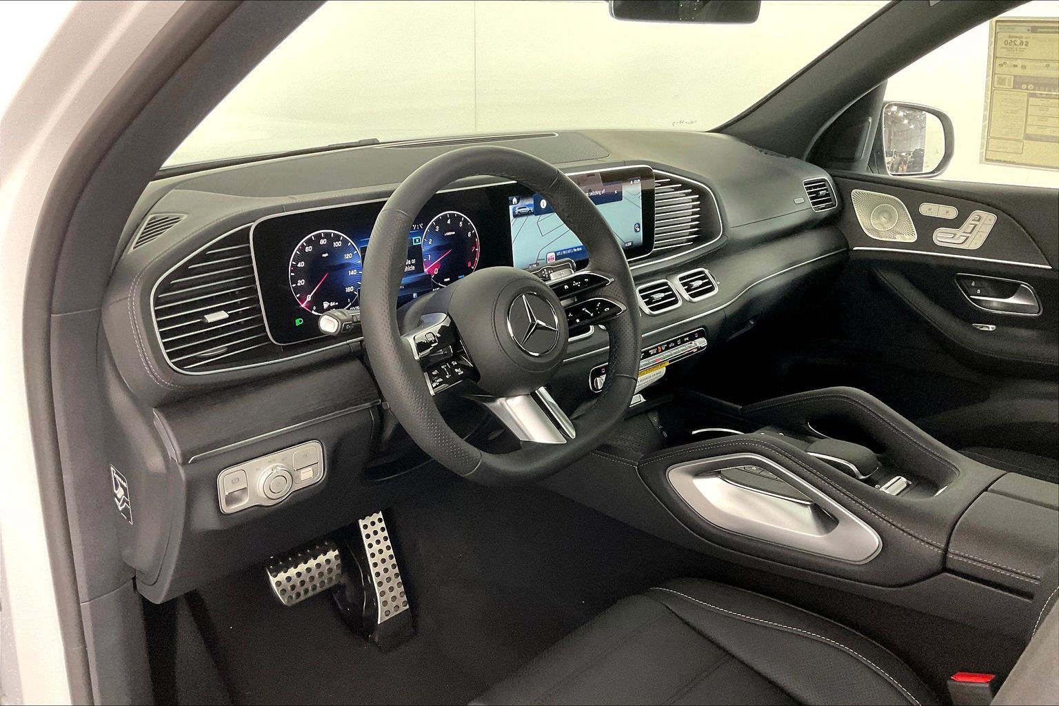 New 2026 MANUFAKTUR Moonlight White Magno Mercedes-Benz GLS 450 image 20