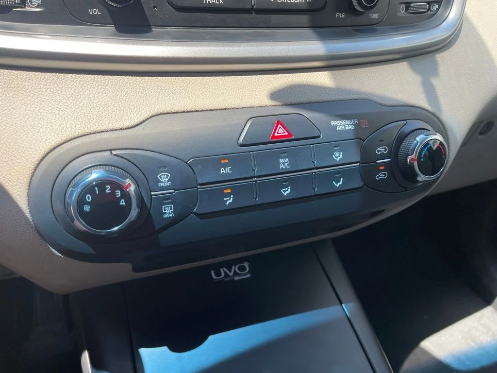 Used 2016 Dark Cherry Kia LX image 8