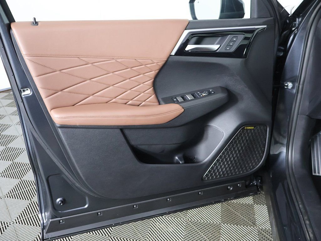 2025 Mitsubishi Outlander SEL - Photo 29