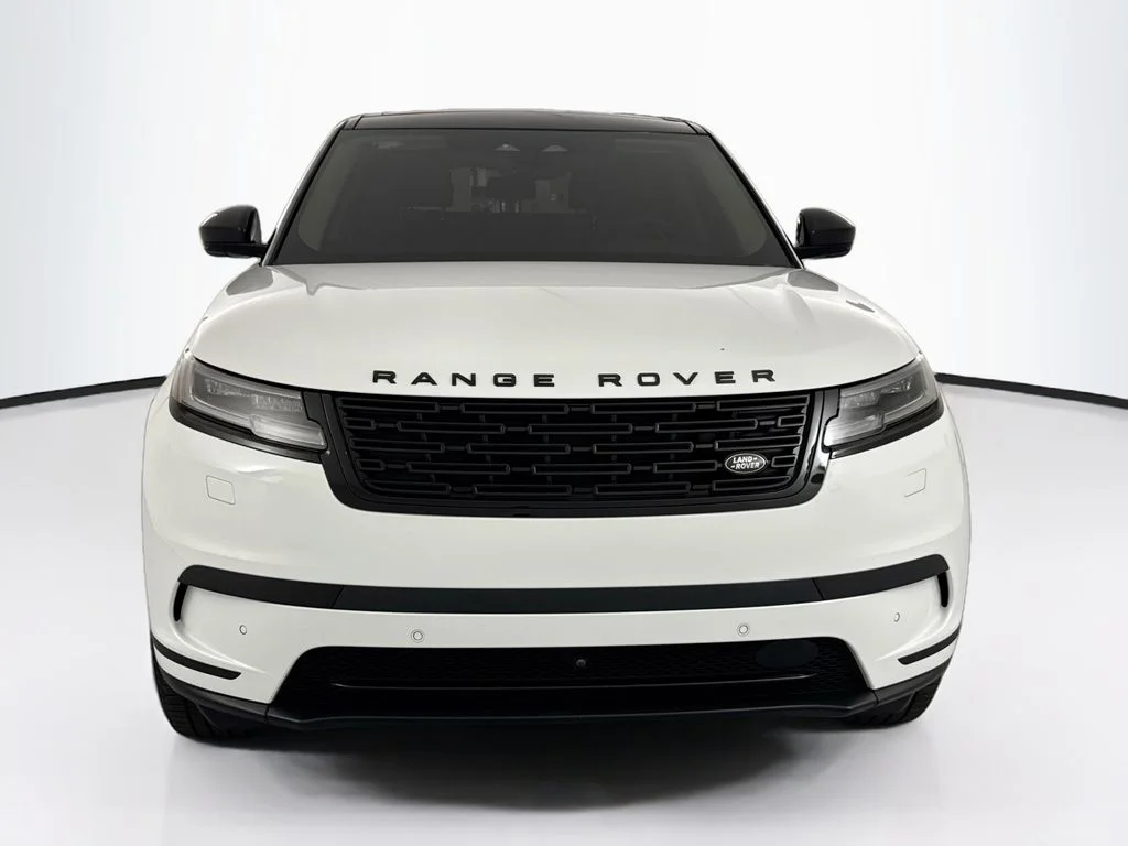 Used 2025 White Land Rover S image 2