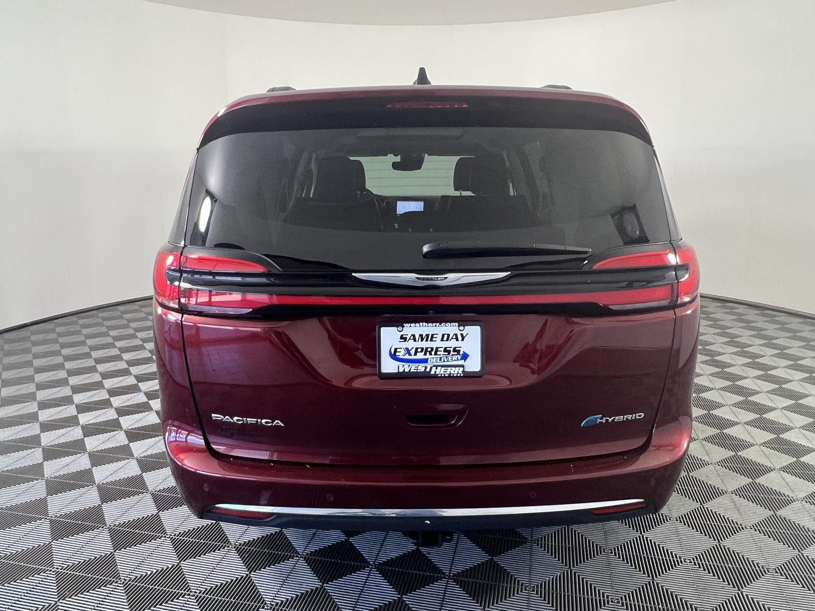 Used 2023 Velvet Red Pearlcoat Chrysler Hybrid Limited image 4