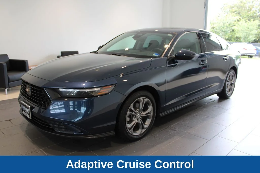 Used 2024 Canyon River Blue Metallic Honda EX image 13