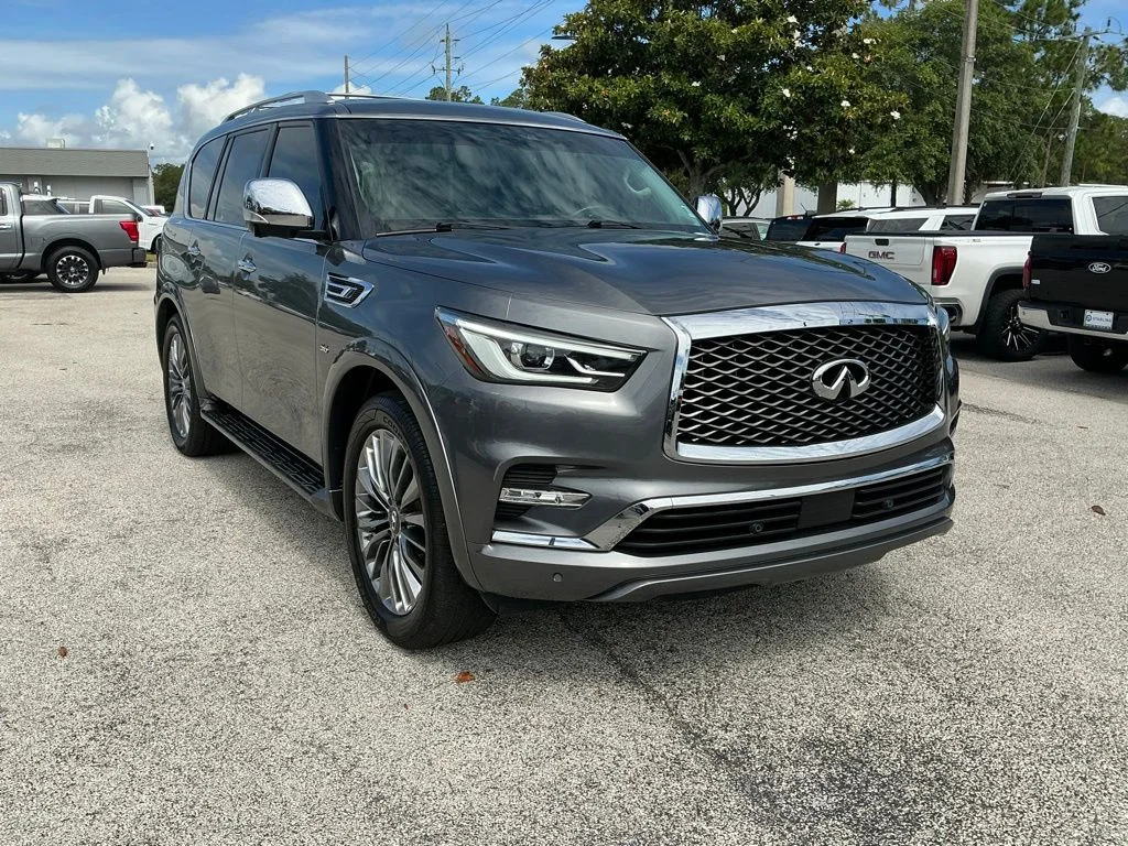 Used 2019 Gray INFINITI LUXE image 17