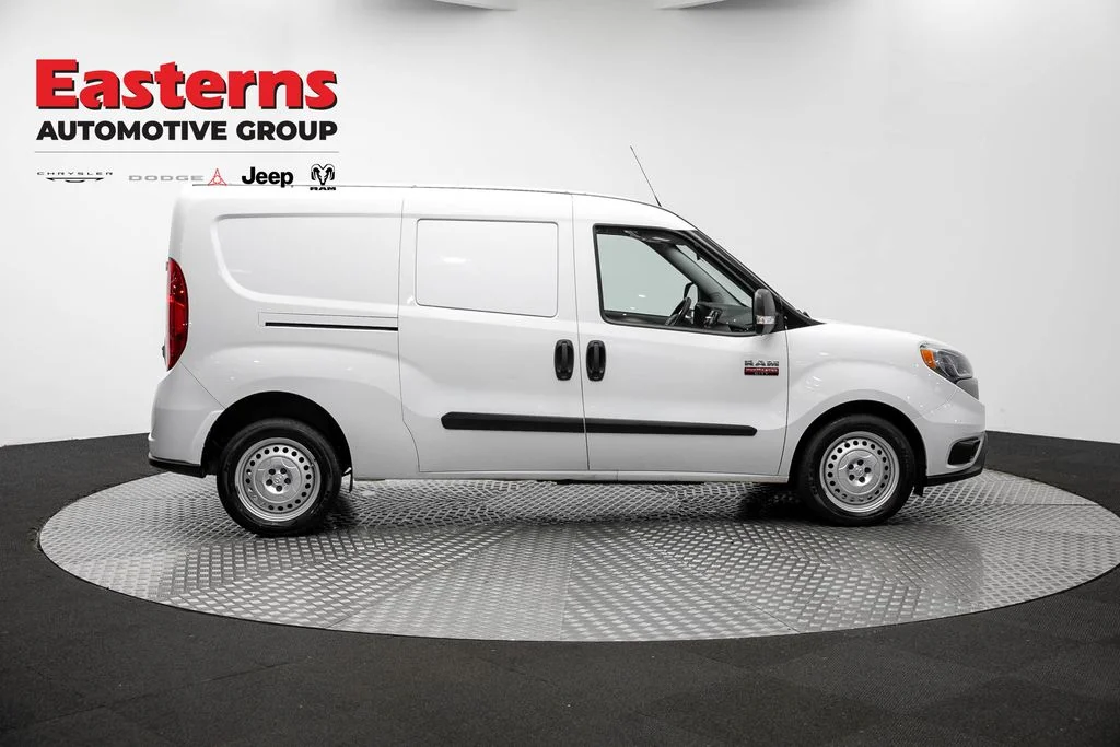 Used 2022 White Ram Base image 4