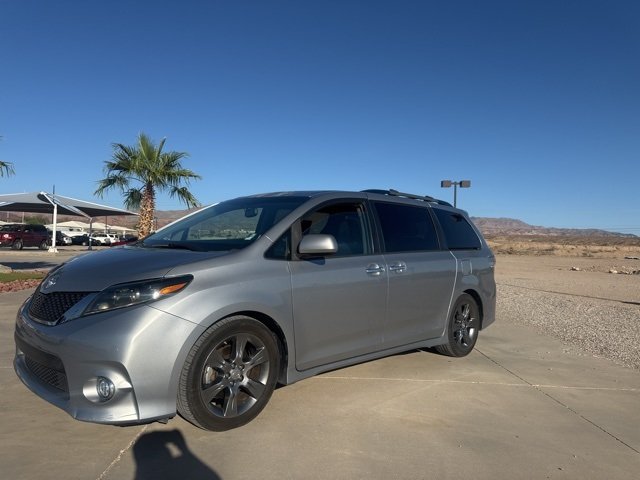 2015 Toyota Sienna