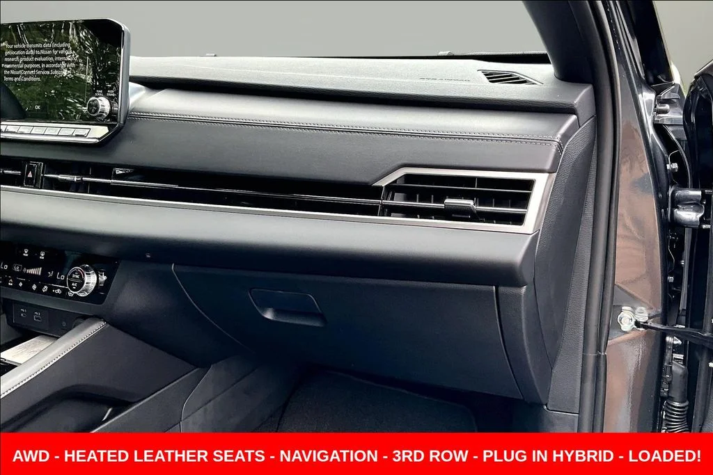 New 2026 Gray Nissan Platinum image 37