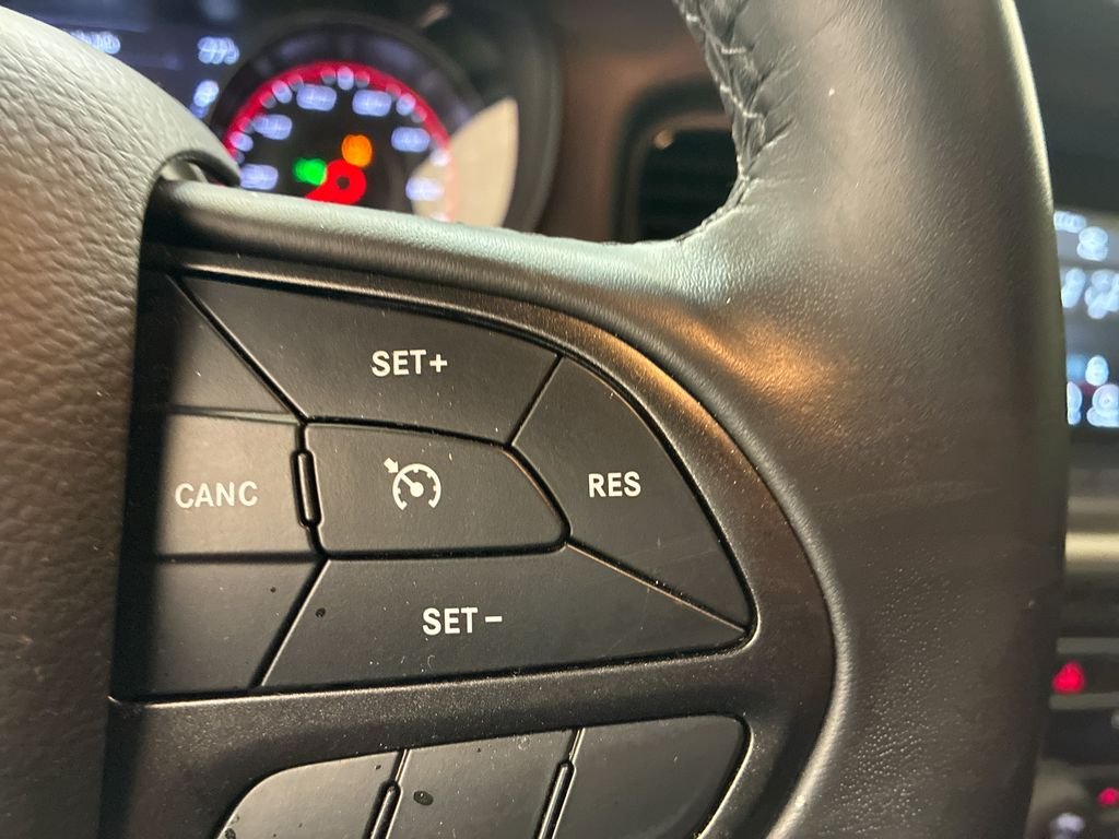 Used 2022 Frostbite Dodge SXT image 23