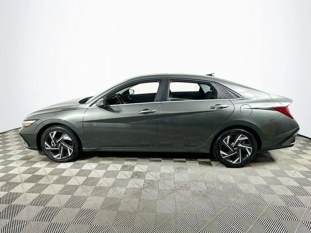 New 2026 Hyundai ELANTRA Limited