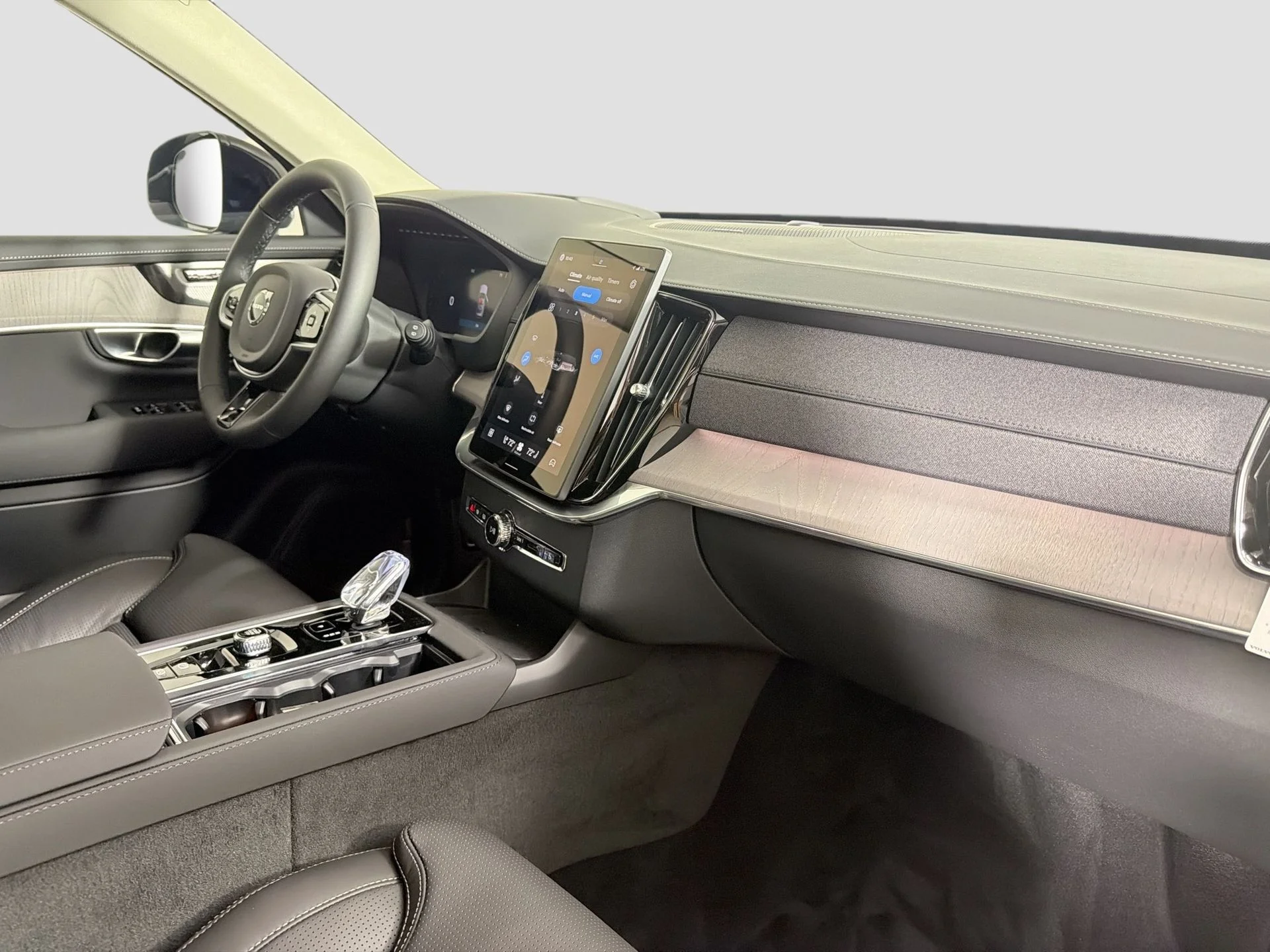 New 2026 Onyx Black Volvo Ultra image 29