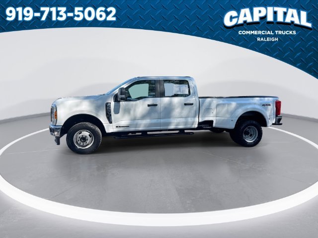 Used 2024 White Ford XL image 7