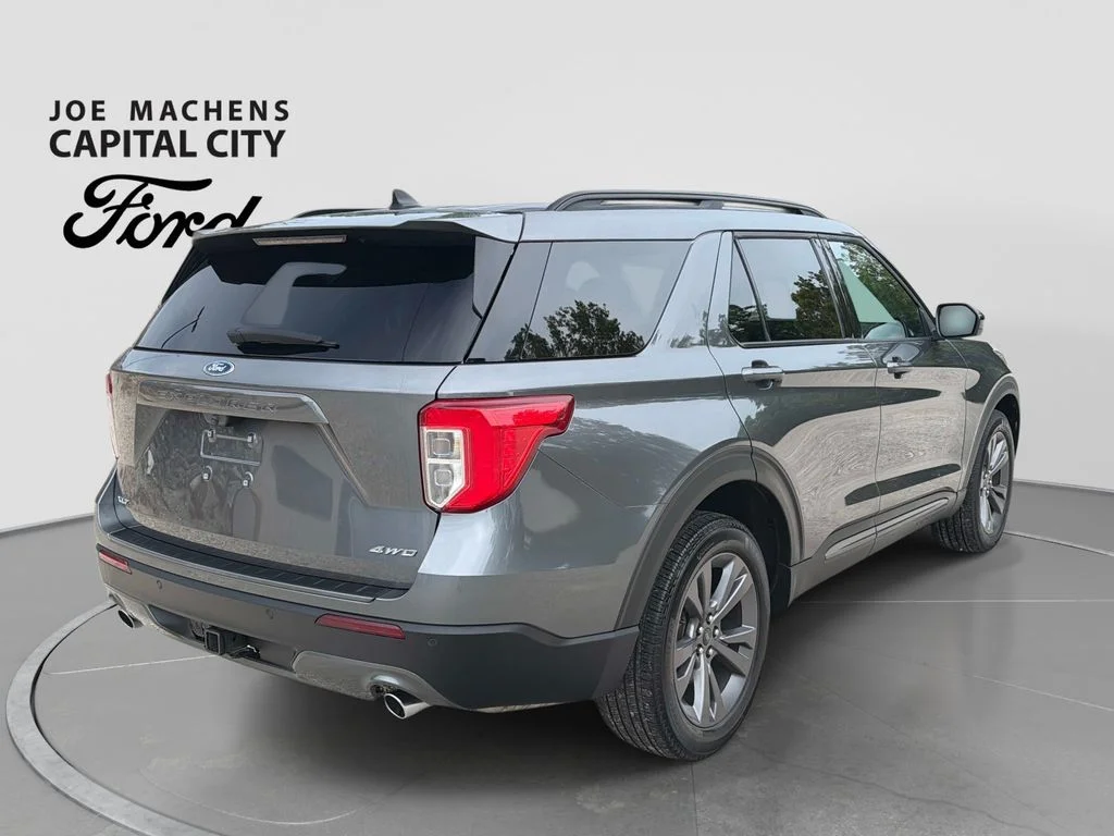 Used 2024 Gray Ford XLT image 5
