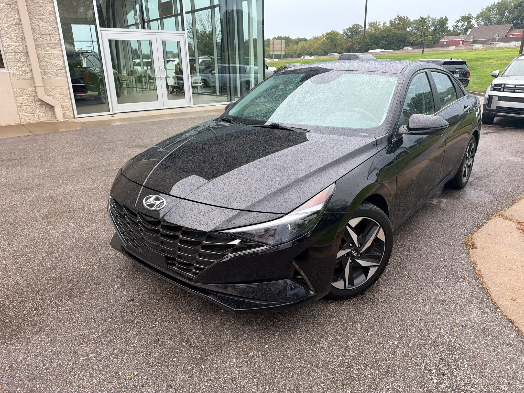Used 2023 Phantom Black Hyundai Limited image 1